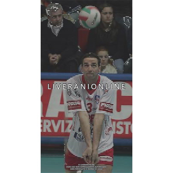 COPRA VOLLEY PIACENZA-SISLEY TRVISO 07/11/2004 NELLA FOTO CAVALLINI LORENZO AGENZIA ALDO LIVERANI