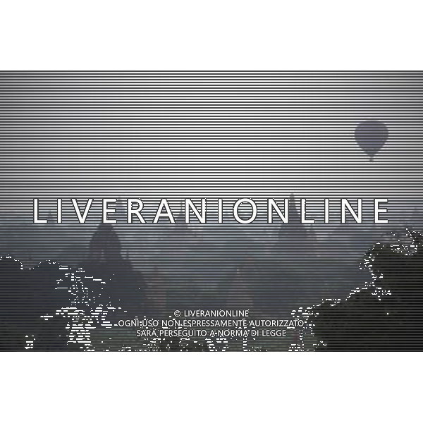 (140116) -- BAGAN, Jan. 16, 2014 () -- Temples are seen at the ancient city of Bagan in Mandalay region, Myanmar, Jan. 15, 2014. Bagan, which stood as an ancient capital from 11th to 13th centuries and Buddhist center with about 10,000 pagodas and religious structures spreading more than 80 square-kilometers, now remains with over 2,000 ruins. (/U Aung)(ctt) ©photoshot/AGENZIA ALDO LIVERANI SAS - ITALY ONLY - Veduta dei templi nelll\'antica citta\' di Bagan nella regione di Mandalay, Myanmar, 15 gennaio 2014.