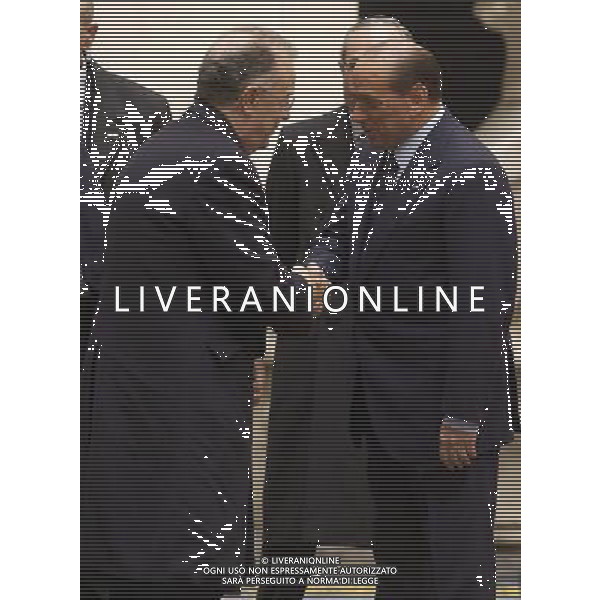ROMA, 10 / 11 / 2004 INCONTRO A PALAZZO CHIGI TRA SILVIO BERLUSCONI E IL PRESIDENTE DELLA REPUBBLICA DEL PORTOGALLO, JORGE SAMPAIO NELLA FOTO: JORGE SAMPAIO E SILVIO BERLUSCONI PH AGENZIA ALDO LIVERANI 