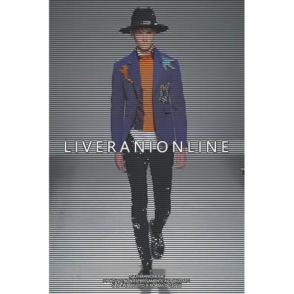 John Galliano Autumn Winter 2014 Paris Fashion Week Ready to Wear Menswear Â©Photoshot/Ag. Aldo Liverani s.a.s.-Only Italy-Editorial Use Only