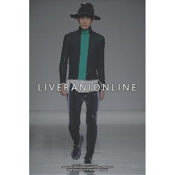 John Galliano Autumn Winter 2014 Paris Fashion Week Ready to Wear Menswear Â©Photoshot/Ag. Aldo Liverani s.a.s.-Only Italy-Editorial Use Only