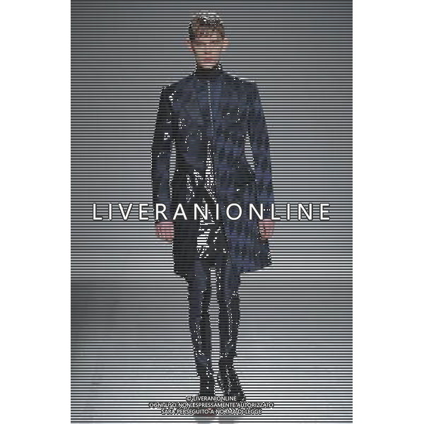 John Galliano Autumn Winter 2014 Paris Fashion Week Ready to Wear Menswear Â©Photoshot/Ag. Aldo Liverani s.a.s.-Only Italy-Editorial Use Only