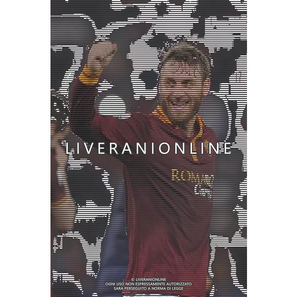 Roma - 21/01/2014 - Stadio Olimpico - TIM CUP 2013-2014 - Quarti di finale - Roma vs Juventus - nella foto: de rossi esulta a fine gara / Ph. Fabrizio Corradetti - Ag. Aldo Liverani sas