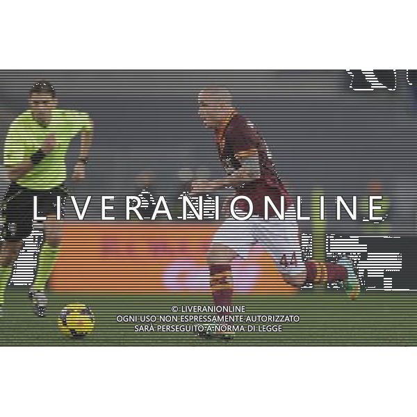 Roma - 21/01/2014 - Stadio Olimpico - TIM CUP 2013-2014 - Quarti di finale - Roma vs Juventus - nella foto: Radja Nainggolan / Ph. Fabrizio Corradetti - Ag. Aldo Liverani sas