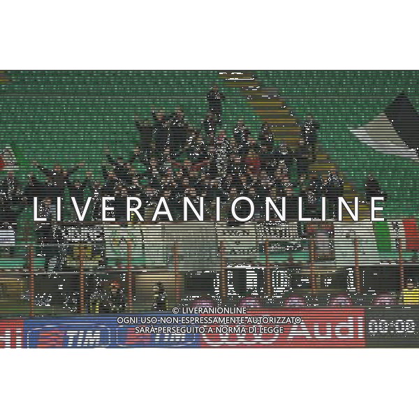 Milano 22-01-2014 TIM Cup - Coppa Italia quarti di finale Stadio Giuseppe Meazza - San Siro Milan - Udinese nella foto tifosi Udinese foto Roberto Garavaglia - ag. Aldo Liverani sas