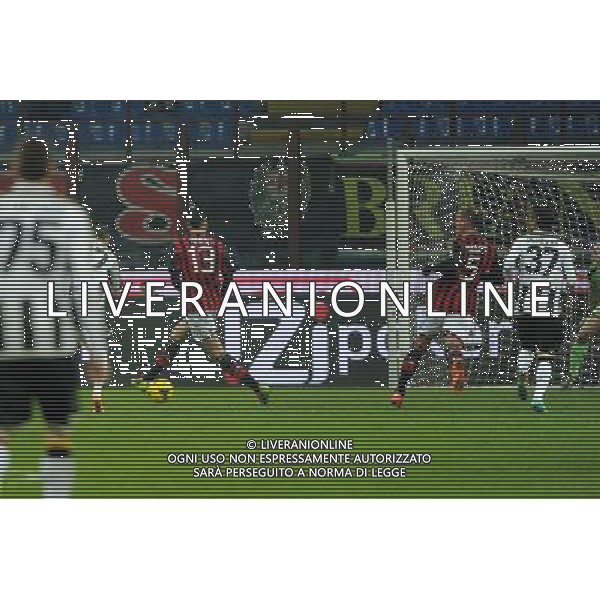 Milano 22-01-2014 TIM Cup - Coppa Italia quarti di finale Stadio Giuseppe Meazza - San Siro Milan - Udinese nella foto Lopez segna 2 a 1 Udinese foto Roberto Garavaglia - ag. Aldo Liverani sas
