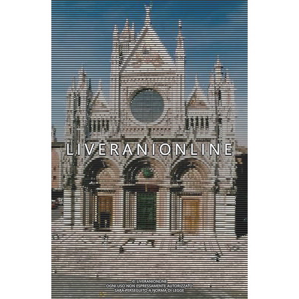 Siena nella foto: Duomo la Facciata Edizioni Giusti/ foto Anichini e BernocciAg.Aldo Liverani