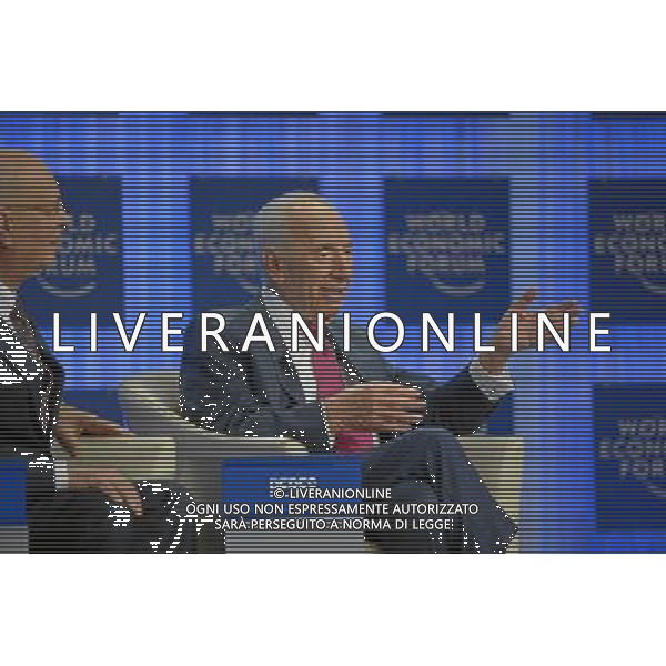 Shimon Peres, President of Israel gestures during the session \'Celebrating the Spirit of Davos\' at the Annual Meeting 2014 of the World Economic Forum at the congress centre in Davos, January 24, 2014. WORLD ECONOMIC FORUM/swiss-image.ch/Photo Urs Jaudas ©Photoshot/Ag. Aldo Liverani s.a.s.-Only Italy-Editorial Use Only