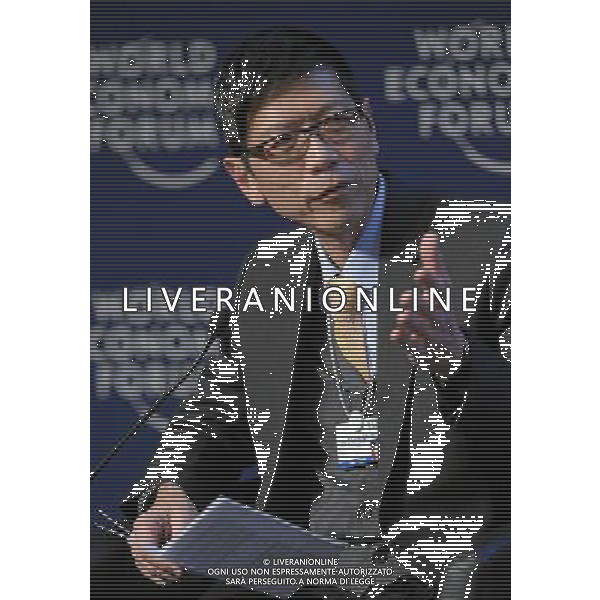 Tan Chorh-Chuan, President, National University of Singapore, Singapore; Global Agenda Council on the Future of Universities, gestures during the session \'The Global Science Outlook\' at the Annual Meeting 2014 of the World Economic Forum at the congress centre in Davos, January 25, 2014. WORLD ECONOMIC FORUM/swiss-image.ch/Photo Michael Buholzer AG ALDO LIVERANI SAS ONLY ITALY