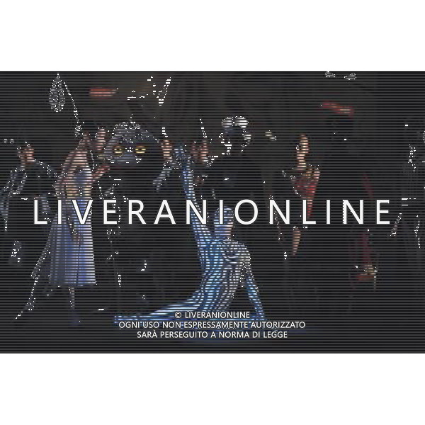 The Prince of the Pagodas, dress rehearsal on 29th January 2014 at The Lowry, Salford, England. The show will runs from 30th January - 1st February 2014 before touring the UK. David Bintley\'s ballet to Benjamin Britten\'s only commissioned ballet score was rapturously received by audiences and critics at its premiere by the National Ballet of Japan in 2011. The spectacular and imaginative costumes from War Horse designer Rae Smith bring to life the elegance and beauty of the Chrysanthemum Kingdom, and capture our imagination in the fantastical journey through the elements. ©photoshot/AGENZIA ALDO LIVERANI SAS - ITALY ONLY - Ballerini classici durante le prove de \'Il principe delle pagode\' , prova generale del 29 gennaio 2014 al The Lowry, Salford, in Inghilterra