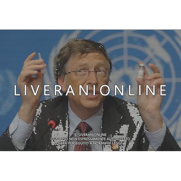 (110517) -- GENEVA, May 17, 2011 () -- Bill Gates, the co-Chairman of the Bill \' Melinda Gates Foundation, speaks at a press conference following the keynote address during the 64th World Health Assemlby in Geneva, Switzerland, May 17, 2011. Bill Gates challenged health ministers and global health leaders to make vaccines their top priority to save millions of lives. (/Yu Yang)(zcc) ©PHOTOHSOT/AGENZIA ALDO LIVERANI SAS - ITALY ONLY - EDITORIAL USE ONLY