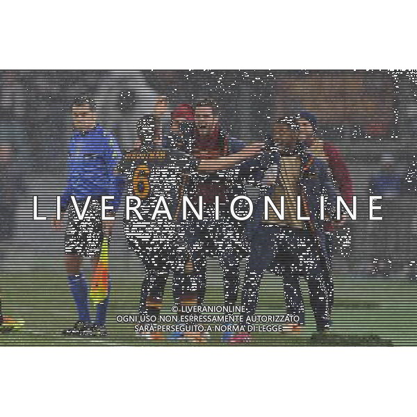 Roma - 05/02/2014 - Stadio Olimpico - TIM CUP 2013-2014 - semifinale andata - Roma vs Napoli - nella foto: esultanza di strootman / Ph. Fabrizio Corradetti - Ag. Aldo Liverani Sas