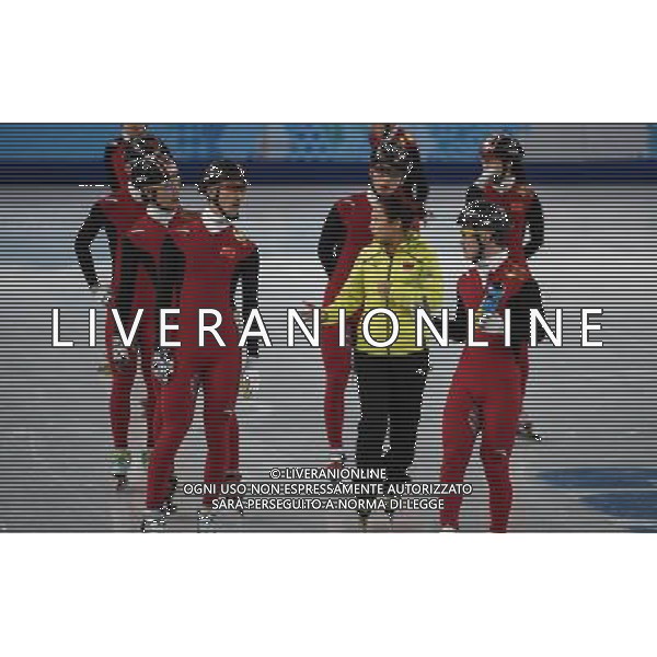 (140206) -- SOCHI, Feb. 6, 2014 () -- Coach of China\'s short track speed skating team Li Yan (front R2) talks to team members during a training ahead of the Sochi 2014 Olympic Winter Games in Sochi, Feb. 6, 2014. (/Wang Haofei) ©photoshot/AGENZIA ALDO LIVERANI SAS - ITALY ONLY - 22mi Giochi Olimpici Invernali Olimpiadi di Sochi, Russia 6 febbraio 2014