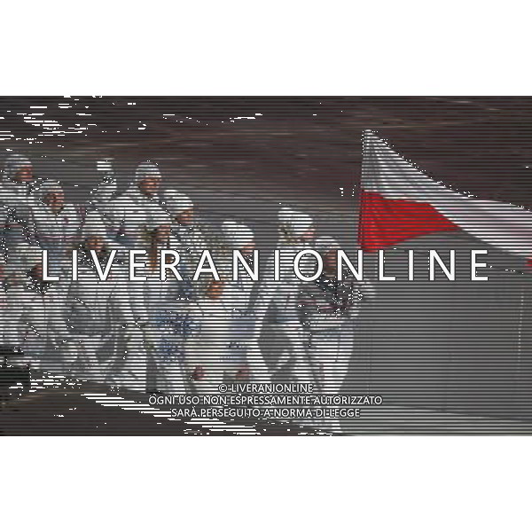 07.02.2014, Olympiastadion Fischt, Adler, RUS, Sochi 2014, ErÃ¶ffnungsfeier der XXII. Olympischen Winterspiele, im Bild Team Polen mit Fahnentraeger Dawid Kupczyk // Team Poland with flag bearer Dawid Kupczyk during the Opening Ceremony of the Olympic Winter Games Sochi 2014 at the Fisht Olympic Stadium in Adler, Russia on 2014/02/07. EXPA Pictures Â© 2014, PhotoCredit: EXPA/ Johann Groder Â©PHOTOSHOT/AGENZIA ALDO LIVERANI SAS - ITALY ONLY - Cerimonia di apertura dei 22mi Giochi Olimpici Invernali Olimpiadi di Sochi, Russia 7 febbraio 2014