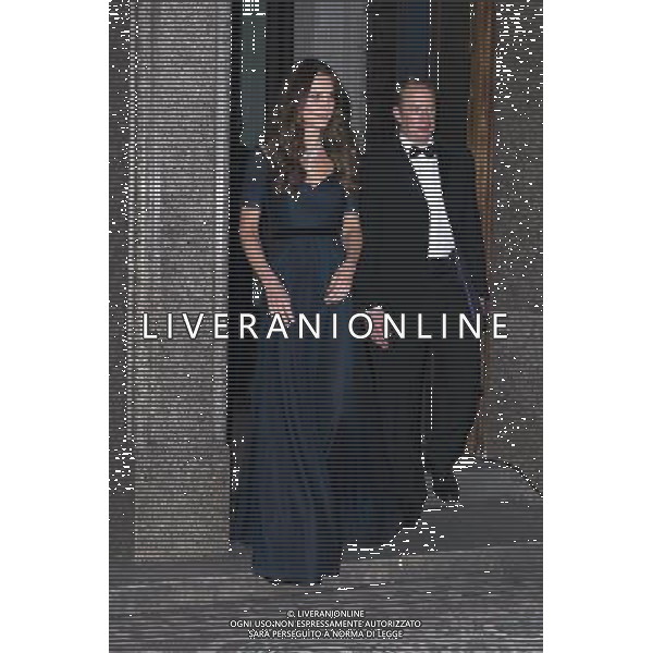 Duchess of Cambridge leaving the National Gala 2014 held at the National Portrait Gallery, London ©photoshot/AGENZIA ALDO LIVERANI SAS - ITALY ONLY - REALI INGLESI: Kate Middleton, Duchessa di Cambridge alla serata di Gala al National Portrait Gallery nel centro di Londra Inghilterra 11 febbraio 2014.