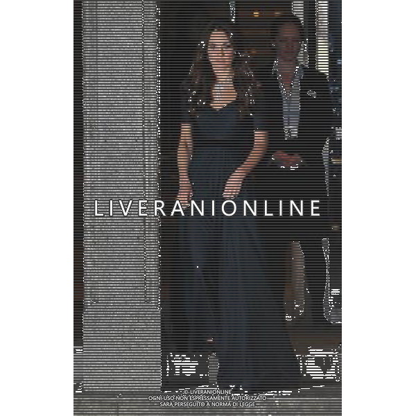  The Duchess of Cambridge departing from the National Portrait Gallery, London, on Thursday 11 February, 2014. ©photoshot/AGENZIA ALDO LIVERANI SAS - ITALY ONLY - REALI INGLESI: Kate Middleton, Duchessa di Cambridge alla serata di Gala al National Portrait Gallery nel centro di Londra Inghilterra 11 febbraio 2014.