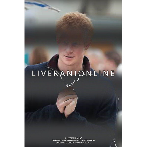 Prince Harry visits the Boultbee Flight Academy on 15/02/2014 at Goodwood Motor Circuit, Goodwood. ©photoshot/AGENZIA ALDO LIVERANI SAS - ITALY ONLY - EDITORIAL USE ONLY ©photoshot/AGENZIA ALDO LIVERANI SAS - ITALY ONLY - REALI INGLESI: Il principe Harry d\'inghilterra in visita all\'accademia di volo Boultbee a Goodwood Motor Circuit 15 febbraio 2014