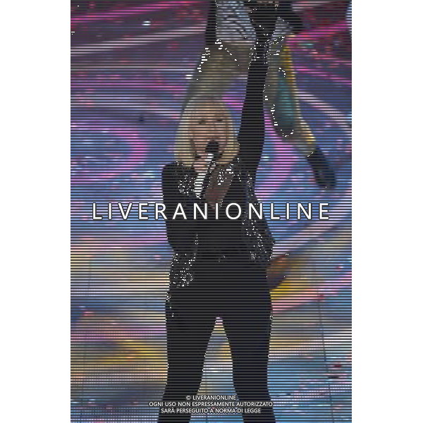 Festival di Sanremo Nella foto: Raffaella Carra\' Prima Serata 64mo Festival della Canzone Italiana di Sanremo 18 febbraio 2014 ©gazzaniga/AGENZIA ALDO LIVERANI SAS