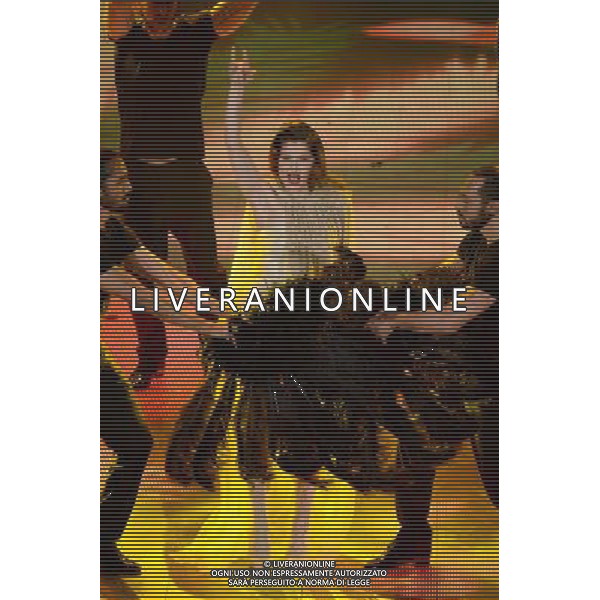 Prima Serata 64mo Festival della Canzone Italiana di Sanremo 18 febbraio 2014 Nella foto: il balletto di Laetitia Casta ©gazzaniga/AGENZIA ALDO LIVERANI SAS