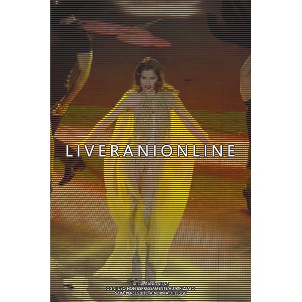 Prima Serata 64mo Festival della Canzone Italiana di Sanremo 18 febbraio 2014 Nella foto: il balletto di Laetitia Casta ©gazzaniga/AGENZIA ALDO LIVERANI SAS