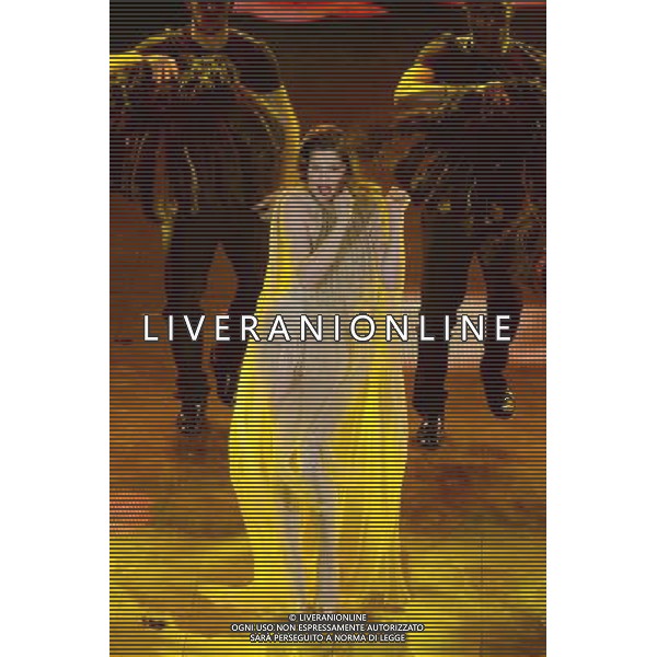 Prima Serata 64mo Festival della Canzone Italiana di Sanremo 18 febbraio 2014 Nella foto: il balletto di Laetitia Casta ©gazzaniga/AGENZIA ALDO LIVERANI SAS