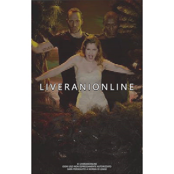 Prima Serata 64mo Festival della Canzone Italiana di Sanremo 18 febbraio 2014 Nella foto: il balletto di Laetitia Casta ©gazzaniga/AGENZIA ALDO LIVERANI SAS