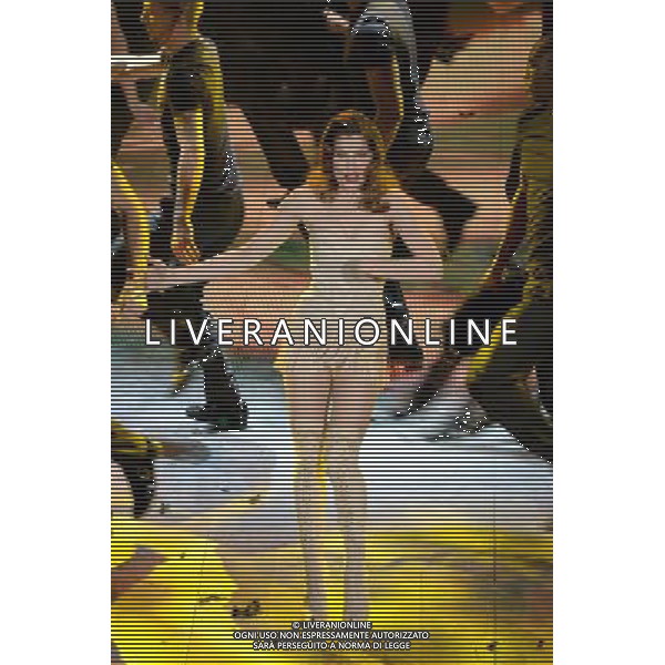 Prima Serata 64mo Festival della Canzone Italiana di Sanremo 18 febbraio 2014 Nella foto: il balletto di Laetitia Casta ©gazzaniga/AGENZIA ALDO LIVERANI SAS