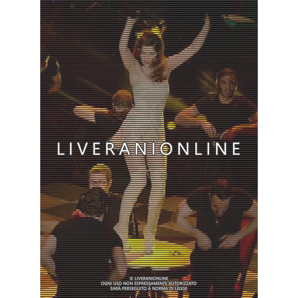 Prima Serata 64mo Festival della Canzone Italiana di Sanremo 18 febbraio 2014 Nella foto: il balletto di Laetitia Casta ©gazzaniga/AGENZIA ALDO LIVERANI SAS