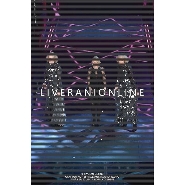 Seconda Serata 64mo Festival della Canzone Italiana di Sanremo 19 febbraio 2014 Nella foto: Le gemelle Alice ed Ellen Kessler con luciana Littizzetto ©gazzaniga/AGENZIA ALDO LIVERANI SAS