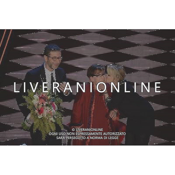 Seconda Serata 64mo Festival della Canzone Italiana di Sanremo 19 febbraio 2014 Nella foto: Luciana Littizzetto con franca valeri e fabio fazio ©gazzaniga/AGENZIA ALDO LIVERANI SAS