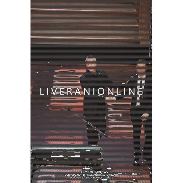 Seconda Serata 64mo Festival della Canzone Italiana di Sanremo 19 febbraio 2014 Nella foto: Claudio Baglioni con fabio fazio ©gazzaniga/AGENZIA ALDO LIVERANI SAS