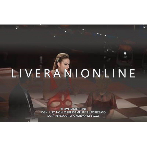 Seconda Serata 64mo Festival della Canzone Italiana di Sanremo 19 febbraio 2014 Nella foto: fabio fazio luciana littizzetto e Veronica Angeloni ©gazzaniga/AGENZIA ALDO LIVERANI SAS