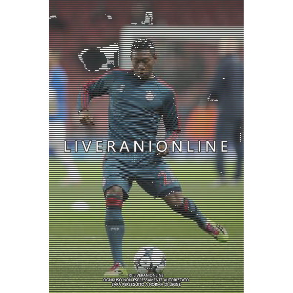 19.02.2014, Emirates Stadion, London, ESP, UEFA CL, FC Arsenal vs FC Bayern Muenchen, Achtelfinale, im Bild David ALABA #27 (FC Bayern Muenchen) beim warm up // during the UEFA Champions League Round of 16 match between FC Arsenal and FC Bayern Munich at the Emirates Stadion in London, Great Britain on 2014/02/19. EXPA Pictures © 2014, PhotoCredit: EXPA/ Eibner-Pressefoto/ Kolbert *****ATTENTION - OUT of GER***** ©PHOTOSHOT/AGENZIA ALDO LIVERANI SAS - ITALY ONLY - ARSENAL - BAYERN MONACO CHAMPIONS LEAGUE