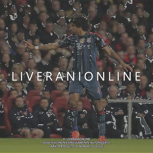 19.02.2014, Emirates Stadion, London, ENG, UEFA CL, FC Arsenal vs FC Bayern Muenchen, Achtelfinale, im Bild Dante (FC Bayern Muenchen #4) // during the UEFA Champions League Round of 16 match between FC Arsenal and FC Bayern Munich at the Emirates Stadion in London, Great Britain on 2014/02/19. EXPA Pictures © 2014, PhotoCredit: EXPA/ Eibner-Pressefoto/ Schueler *****ATTENTION - OUT of GER***** AG ALDO LIVERANI SAS ONLY ITALY