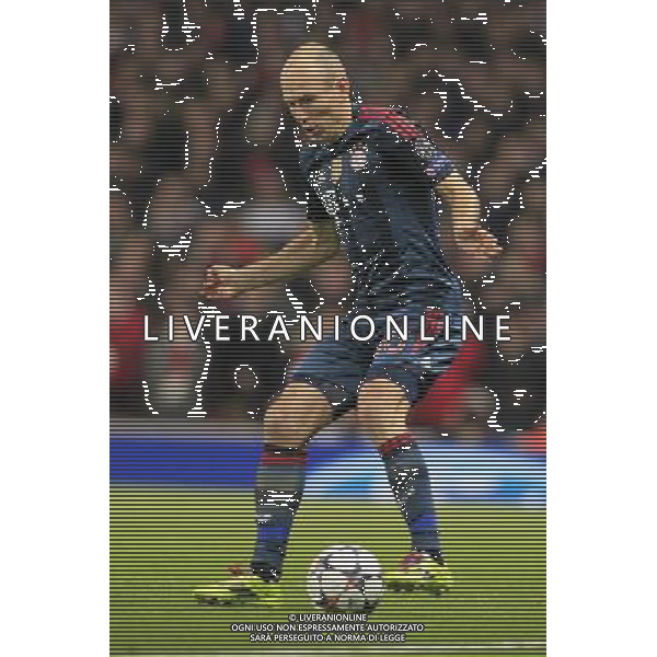 19.02.2014, Emirates Stadion, London, ENG, UEFA CL, FC Arsenal vs FC Bayern Muenchen, Achtelfinale, im Bild Arjen Robben (FC Bayern Muenchen #10), Aktion, Action // during the UEFA Champions League Round of 16 match between FC Arsenal and FC Bayern Munich at the Emirates Stadion in London, Great Britain on 2014/02/19. EXPA Pictures © 2014, PhotoCredit: EXPA/ Eibner-Pressefoto/ Schueler *****ATTENTION - OUT of GER***** AG ALDO LIVERANI SAS ONLY ITALY