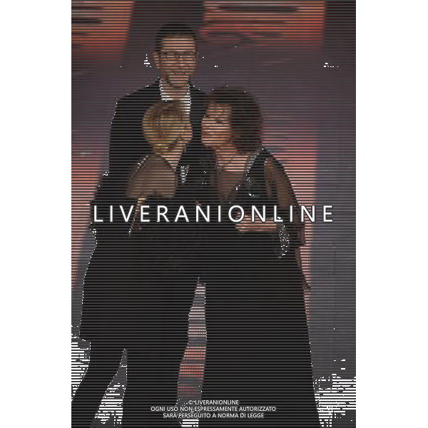 Serata finale del 64mo Festival della Canzone Italiana di Sanremo 22 febbraio 2014 Nella foto: Claudia Cardinale e Fabio Fazio e Luciana Littizzetto ©gazzaniga/AGENZIA ALDO LIVERANI SAS