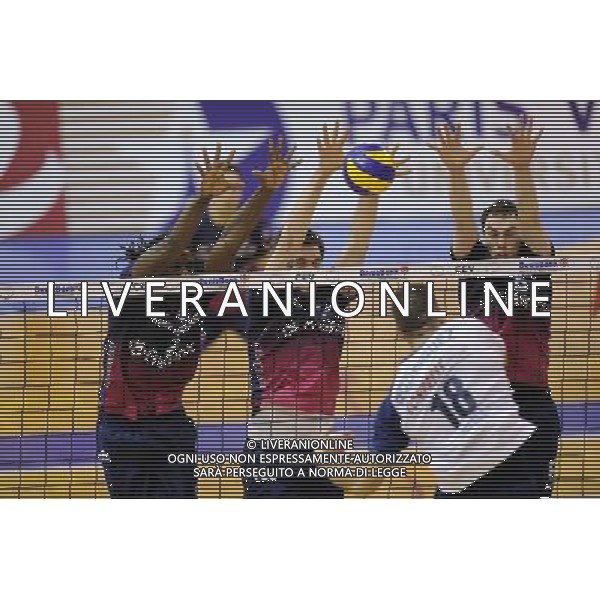 RODRIGUEZ CALDERON - 25.02.2014 - Paris Volley / Tomis Constanta - 1/2Finale CEV Cup Photo : Aurelien Meunier / Icon Sport AG ALDO LIVERANI SAS ONLY ITALY