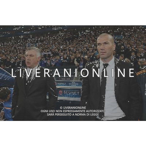 Fu§ball, firo : 26.02.2014 1.BL, 1.Bundesliga,CL, Champions League, Saison 2013/2014,Achtelfinale, FC Schalke 04 - Real Madrid 1:6 Trainer Carlo ANCELOTTI, Real links mit ZIDANE $worldrightsEs gelten unsere AGB, einsehbar auf www.firosportphoto.de, copyright by firo sportphoto: Coesfelder Str. 207 D-48249 DŸlmen www.firosportphoto.de mail@firosportphoto.de (V o l k s b a n k B o c h u m - W i t t e n ) BLZ.: 430 601 29 Kt. Nr.: 341 117 100 Tel:Ê +49-2594-9916004 Fax:Ê+49-2594-9916005 AG ALDO LIVERANI SAS ONLY ITALY