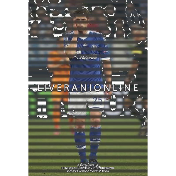 Fu§ball, firo : 26.02.2014 1.BL, 1.Bundesliga,CL, Champions League, Saison 2013/2014,Achtelfinale, FC Schalke 04 - Real Madrid 1:6 Klaas-Jan HUNTELAAR, Scxhalke, EnttŠuschung $worldrightsEs gelten unsere AGB, einsehbar auf www.firosportphoto.de, copyright by firo sportphoto: Coesfelder Str. 207 D-48249 DŸlmen www.firosportphoto.de mail@firosportphoto.de (V o l k s b a n k B o c h u m - W i t t e n ) BLZ.: 430 601 29 Kt. Nr.: 341 117 100 Tel:Ê +49-2594-9916004 Fax:Ê+49-2594-9916005 AG ALDO LIVERANI SAS ONLY ITALY