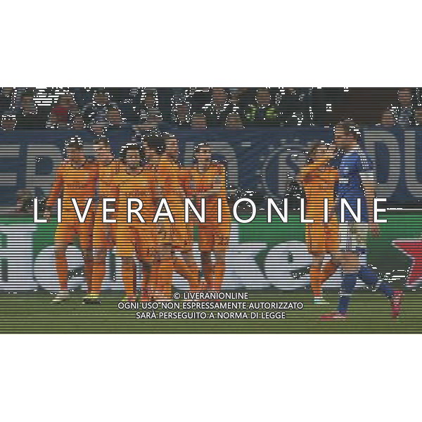 Fu§ball, firo : 26.02.2014 1.BL, 1.Bundesliga,CL, Champions League, Saison 2013/2014,Achtelfinale, FC Schalke 04 - Real Madrid 1:6 Jubel Real, EnttŠuschung H…WEDES $worldrightsEs gelten unsere AGB, einsehbar auf www.firosportphoto.de, copyright by firo sportphoto: Coesfelder Str. 207 D-48249 DŸlmen www.firosportphoto.de mail@firosportphoto.de (V o l k s b a n k B o c h u m - W i t t e n ) BLZ.: 430 601 29 Kt. Nr.: 341 117 100 Tel:Ê +49-2594-9916004 Fax:Ê+49-2594-9916005 AG ALDO LIVERANI SAS ONLY ITALY