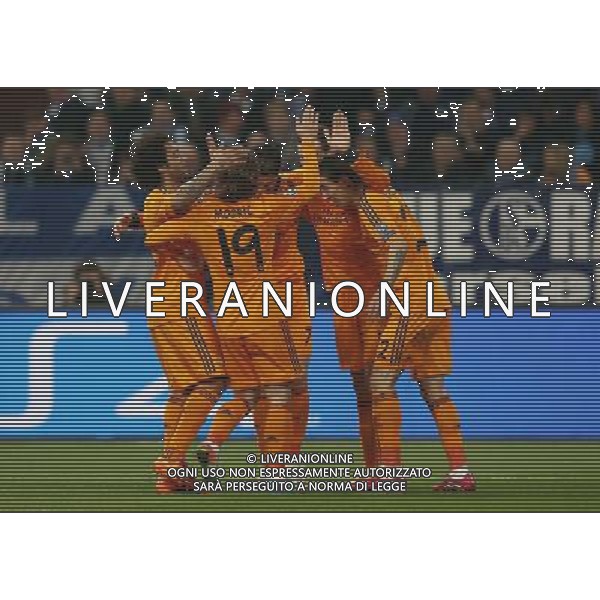 firo Fu§ball,Fussball, 26.02.2014 Champions League Achtelfinale Hinspiel , Saison 2013/2014 FC Schalke 04 - Real Madrid Jubeltraube um Bale $worldrightsEs gelten unsere AGB, einsehbar auf www.firosportphoto.de copyright by firo sportphoto: Coesfelder Str.207 48249 DŸlmen www.firosportphoto.de mail@firosportphoto.de (V o l k s b a n k B o c h u m - W i t t e n ) BLZ.: 430 601 29 Kt. Nr.: 341 117 100 Tel:Ê 02594 - 9916004 Fax:Ê02594 - 9916005 AG ALDO LIVERANI SAS ONLY ITALY