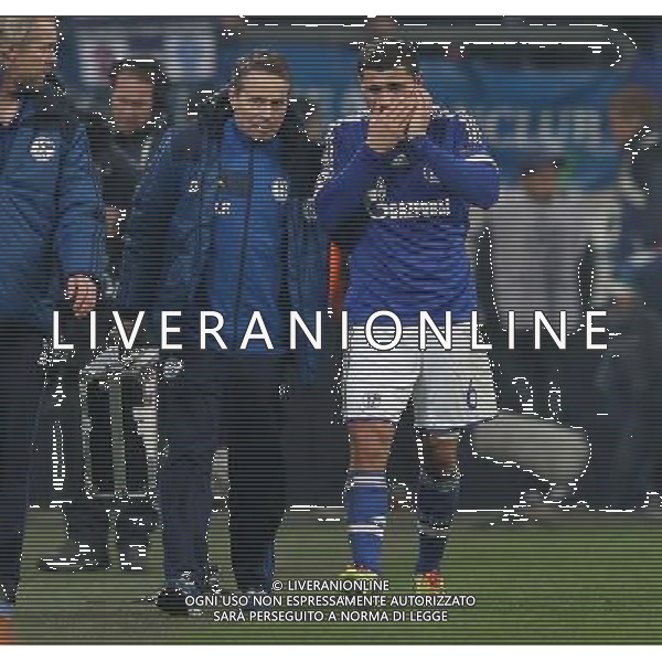 firo Fu§ball,Fussball, 26.02.2014 Champions League Achtelfinale Hinspiel , Saison 2013/2014 FC Schalke 04 - Real Madrid Verletzung Sead Kolasinac Dr Rarreck links $worldrightsEs gelten unsere AGB, einsehbar auf www.firosportphoto.de copyright by firo sportphoto: Coesfelder Str.207 48249 DŸlmen www.firosportphoto.de mail@firosportphoto.de (V o l k s b a n k B o c h u m - W i t t e n ) BLZ.: 430 601 29 Kt. Nr.: 341 117 100 Tel:Ê 02594 - 9916004 Fax:Ê02594 - 9916005 AG ALDO LIVERANI SAS ONLY ITALY