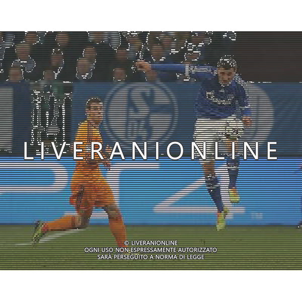 Fu§ball, firo : 26.02.2014 1.BL, 1.Bundesliga,CL, Champions League, Saison 2013/2014,Achtelfinale, FC Schalke 04 - Real Madrid 1:6 BALE gegen KOLASINAC $worldrightsEs gelten unsere AGB, einsehbar auf www.firosportphoto.de, copyright by firo sportphoto: Coesfelder Str. 207 D-48249 DŸlmen www.firosportphoto.de mail@firosportphoto.de (V o l k s b a n k B o c h u m - W i t t e n ) BLZ.: 430 601 29 Kt. Nr.: 341 117 100 Tel:Ê +49-2594-9916004 Fax:Ê+49-2594-9916005 AG ALDO LIVERANI SAS ONLY ITALY