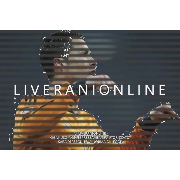Fu§ball, firo : 26.02.2014 1.BL, 1.Bundesliga,CL, Champions League, Saison 2013/2014,Achtelfinale, FC Schalke 04 - Real Madrid 1:6 Jubel Cristiano RONALDO zum 0:3 $worldrightsEs gelten unsere AGB, einsehbar auf www.firosportphoto.de, copyright by firo sportphoto: Coesfelder Str. 207 D-48249 DŸlmen www.firosportphoto.de mail@firosportphoto.de (V o l k s b a n k B o c h u m - W i t t e n ) BLZ.: 430 601 29 Kt. Nr.: 341 117 100 Tel:Ê +49-2594-9916004 Fax:Ê+49-2594-9916005 AG ALDO LIVERANI SAS ONLY ITALY
