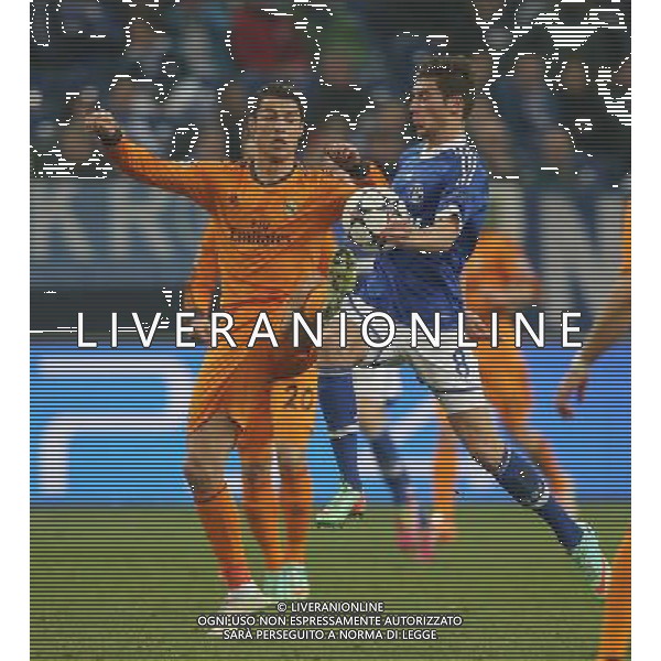 Fu§ball, firo : 26.02.2014 1.BL, 1.Bundesliga,CL, Champions League, Saison 2013/2014,Achtelfinale, FC Schalke 04 - Real Madrid 1:6 GORETZKA gegen RONALDO $worldrightsEs gelten unsere AGB, einsehbar auf www.firosportphoto.de, copyright by firo sportphoto: Coesfelder Str. 207 D-48249 DŸlmen www.firosportphoto.de mail@firosportphoto.de (V o l k s b a n k B o c h u m - W i t t e n ) BLZ.: 430 601 29 Kt. Nr.: 341 117 100 Tel:Ê +49-2594-9916004 Fax:Ê+49-2594-9916005 AG ALDO LIVERANI SAS ONLY ITALY