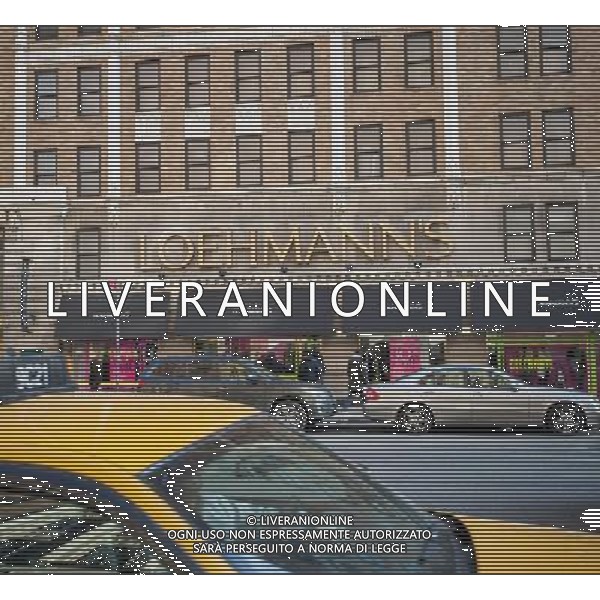 A Loehmann\'s department store in the Chelsea neighborhood of New York on Thursday, December 19, 2013. Barneys New York is reported to be opening a store in the space when Loehmann\'s closes. Barney\'s previously occupied the same space and left it in 1997. The women\'s clothing retailer is reported to be considering filing for bankruptcy protection for the third time. The off-price merchandiser is facing the same problems that besieged its defunct rivals, Sym\'s, Filene\'s and Daffy\'s, the production of goods has been streamlined by computerization resulting in less excess inventory that manufacturers must unload. ©PHOTOSHOT/AGENZIA ALDO LIVERANI SAS - ITALY ONLY - EDITORIAL USE ONLY