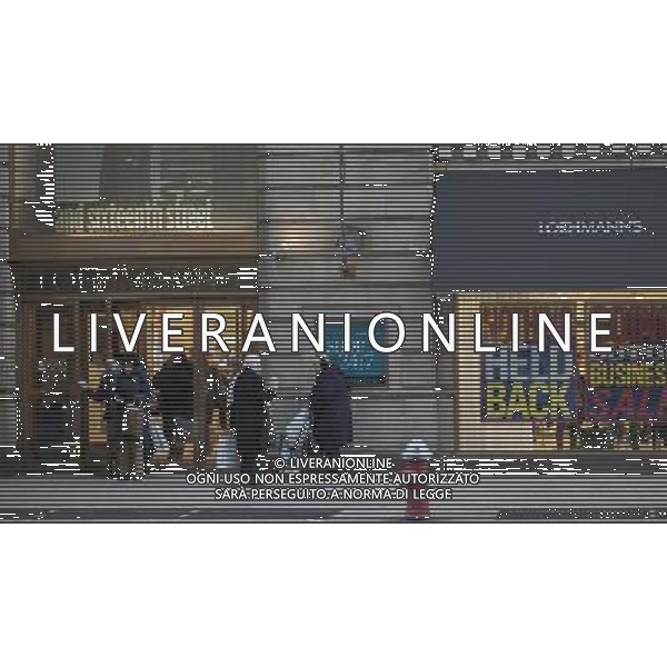 A Loehmann\'s department store in the Chelsea neighborhood of New York on Thursday, January 9, 2014.The women\'s clothing retailer which filed for bankruptcy protection for the third time has been finally given approval by the court to liquidate and have its going out of business sale.. The off-price merchandiser faced the same problems that besieged its defunct rivals, Sym\'s, Filene\'s and Daffy\'s, the production of goods has been streamlined by computerization resulting in less excess inventory that manufacturers must unload. ©PHOTOSHOT/AGENZIA ALDO LIVERANI SAS - ITALY ONLY - EDITORIAL USE ONLY