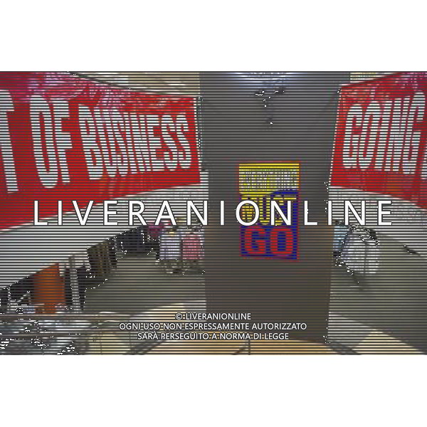 A Loehmann\'s department store in the Chelsea neighborhood of New York on Wednesday, January 15, 2014.The women\'s clothing retailer which filed for bankruptcy protection for the third time has been finally given approval by the court to liquidate and have its going out of business sale.. The off-price merchandiser faced the same problems that besieged its defunct rivals, Sym\'s, Filene\'s and Daffy\'s, the production of goods has been streamlined by computerization resulting in less excess inventory that manufacturers must unload. ©PHOTOSHOT/AGENZIA ALDO LIVERANI SAS - ITALY ONLY - EDITORIAL USE ONLY