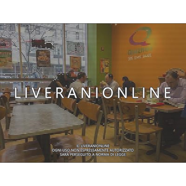 A Quiznos franchise in New York on Monday, February 24, 2014. Avenue Capital, the owner of the sandwich chain, is in talks to restructure $600 million in debt. The lenders gave the chain until February 28 to settle with its creditors. Quiznos has 2300 stores compared to competitor Subway with 26,000 stores in the US alone. ©PHOTOSHOT/AGENZIA ALDO LIVERANI SAS - ITALY ONLY - EDITORIAL USE ONLY