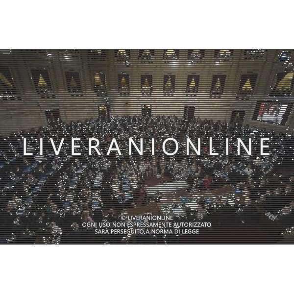 (140302) -- BUENOS AIRES, March 2, 2014 () -- Legislators listen to the speech made by Argentina\'s President Cristina Fernandez during the inaugural assembly of the 132nd regular session of the National Congress in Buenos Aires, capital of Argentina, on March 1, 2014. (/Martin Zabala) ©photoshot/AGENZIA ALDO LIVERANI SAS - ITALY ONLY - Il presidente argentino Cristina Fernandez con i suoi sostenitori in Piazza del Congresso al termine dell\'assemblea inaugurale della 132ma sessione ordinaria del Congresso nazionale di Buenos Aires, capitale dell\'Argentina, 1 marzo 2014